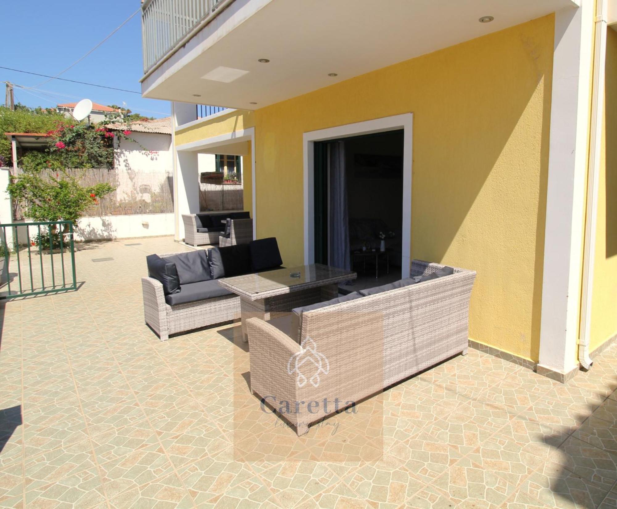 Niko'S Central Skala Apartments Экстерьер фото